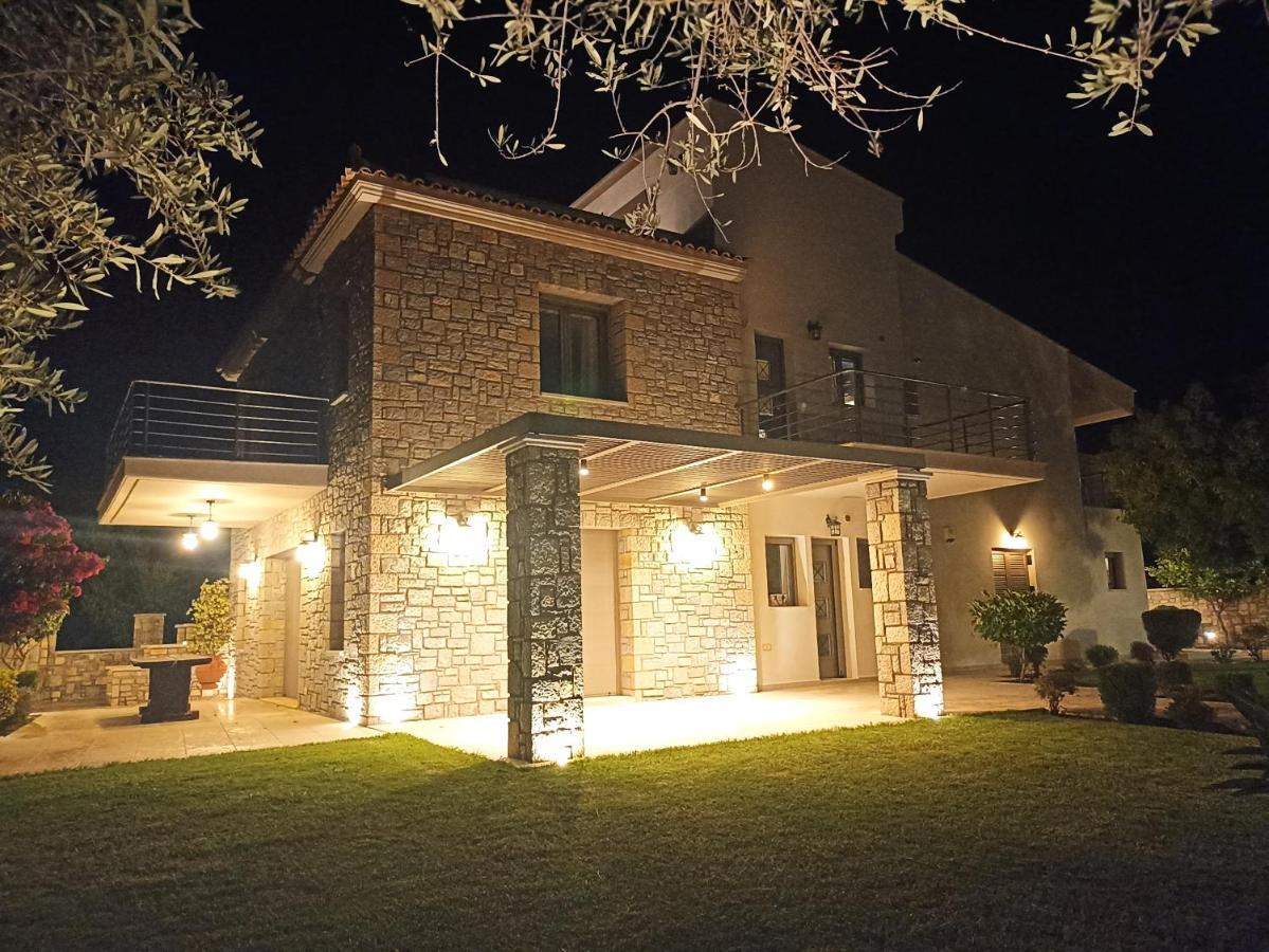 Вілла Seaside Retreat House Paralia Sergoulas Екстер'єр фото