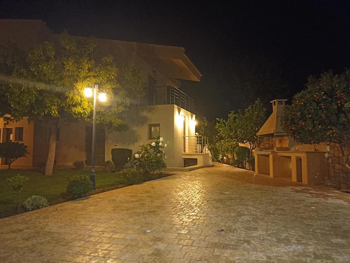 Вілла Seaside Retreat House Paralia Sergoulas Екстер'єр фото